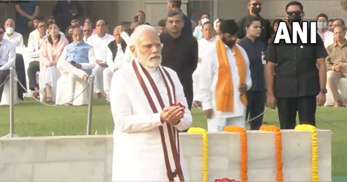 PM Modi pays homage to Mahatama Gandhi, Lal Bahadur Shastri on their birth anniversaries